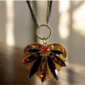 Betsey Johnson Heart Locket aprox 2x2